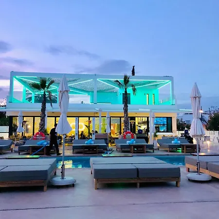 Apartamento Modern 3 Bedroom 300 Meters To The