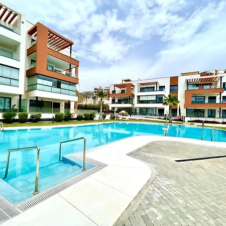 Apartamento Modern 3 Bedroom 300 Meters To The