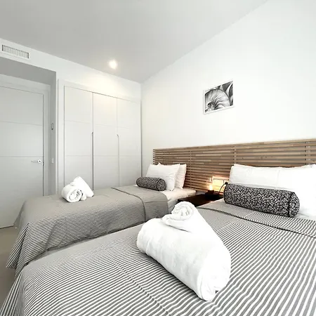 Apartment Modern 3 Bedroom 300 Meters To The