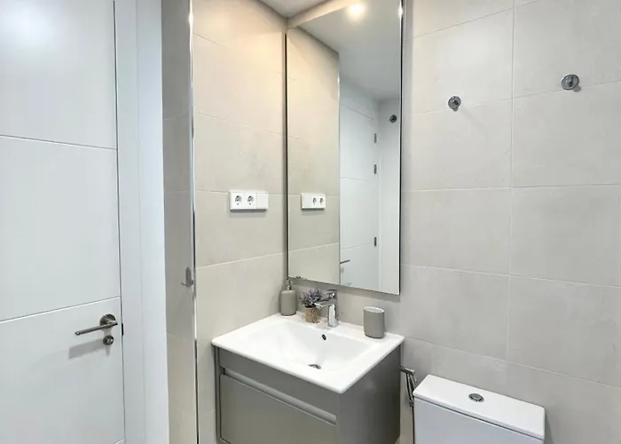 Modern 3 Bedroom 300 Meters To The