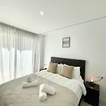 Modern 3 Bedroom 300 Meters To The
