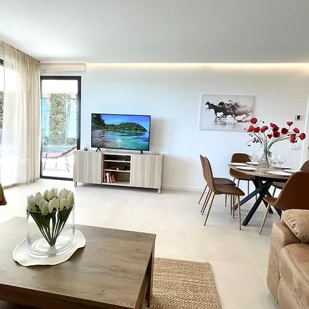 Modern 3 Bedroom 300 Meters To The Fuengirola