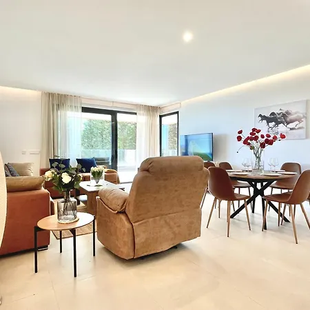 Modern 3 Bedroom 300 Meters To The Fuengirola