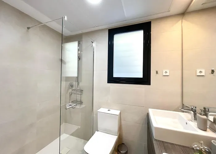 Apartment Modern 3 Bedroom 300 Meters To The