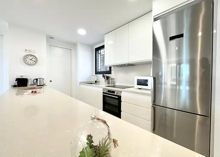 Apartment Modern 3 Bedroom 300 Meters To The