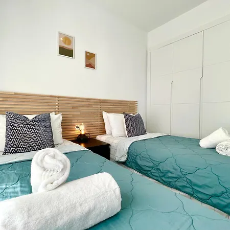 Apartment Modern 3 Bedroom 300 Meters To The Fuengirola