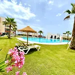 Apartmán Modern 3 Bedroom 300 Meters To The