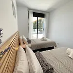 Apartmán Modern 3 Bedroom 300 Meters To The