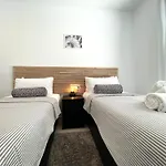 Modern 3 Bedroom 300 Meters To The