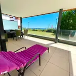 Apartmán Modern 3 Bedroom 300 Meters To The *