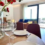 Apartmán Modern 3 Bedroom 300 Meters To The