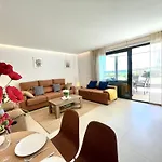 Apartmán Modern 3 Bedroom 300 Meters To The Fuengirola